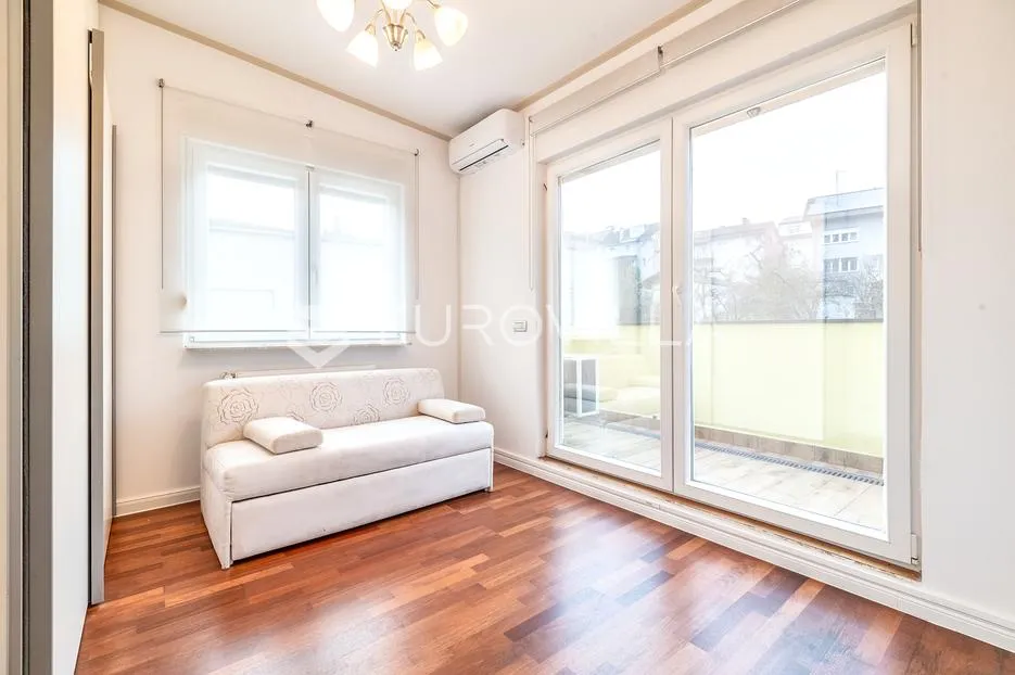 zagreb, jelenovac, predivan trosoban stan površine 113 m² parkirno mjesto - slika 8