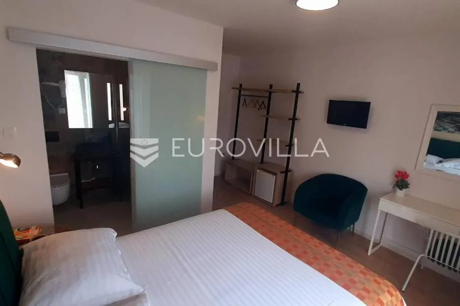 pag, moderan mini hotel s osam soba, apartmanom, restoranom i teretanom - slika 19