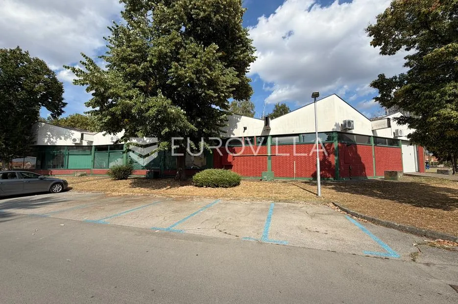 đakovo, strogi centar, poslovna zgrada 755 m² - slika 20