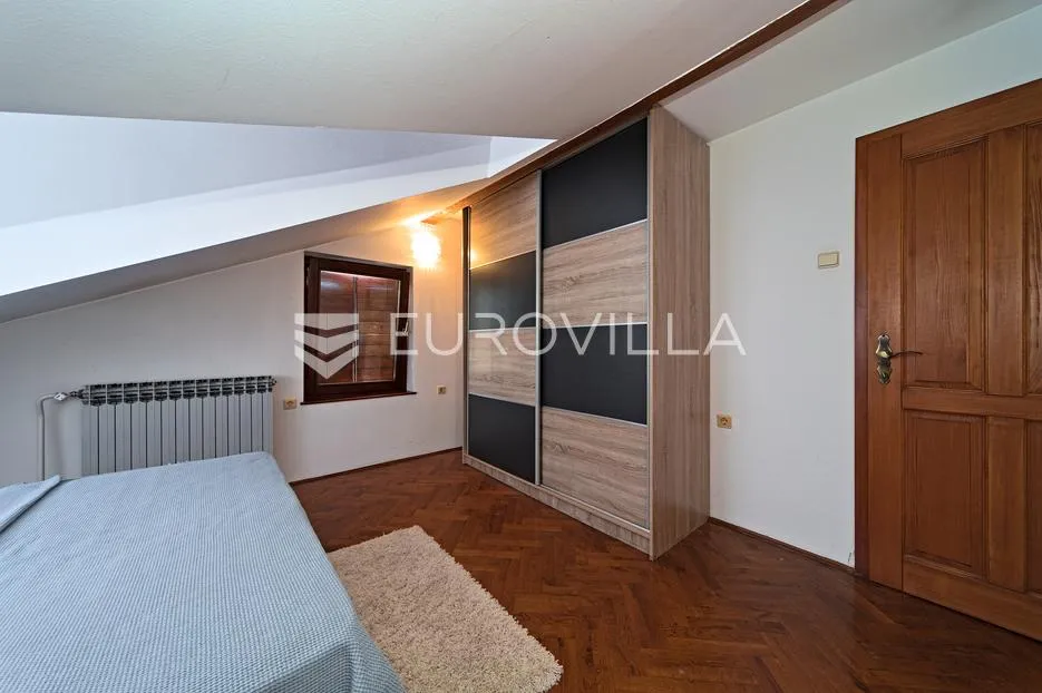 osijek, donji grad, prodaje se prostrana rustikalna vila površine 403 m² - slika 37