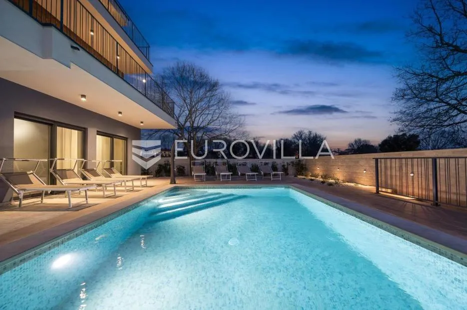 istra, banjole, dvojna vila, prvi red do mora, 244 m² s pogledom na marinu - slika 2
