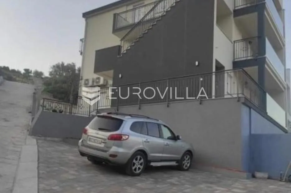 sevid, moderna dvojna kuća 280 m² s četiri stambene jedinice, 30 m od mora - slika 10