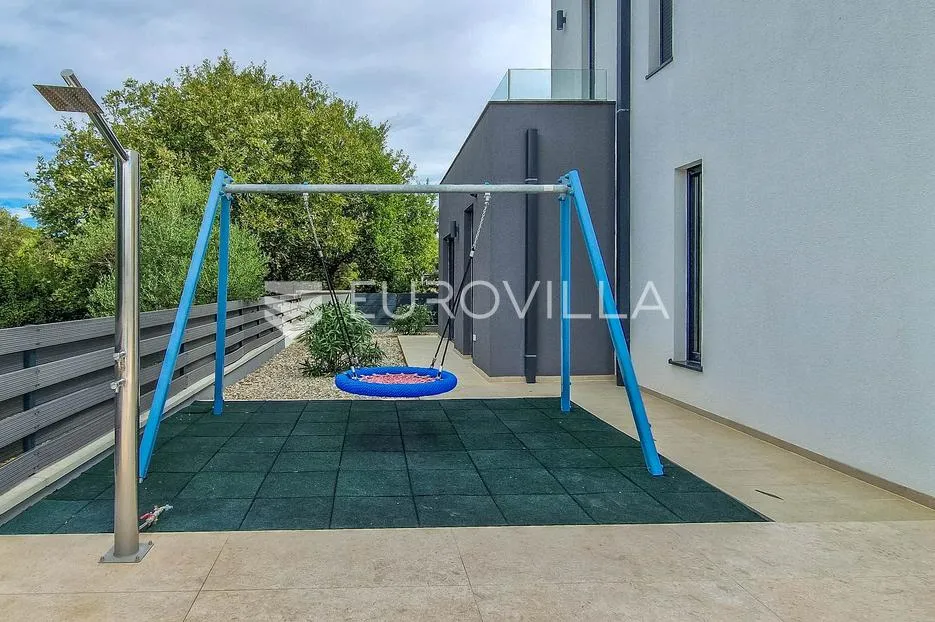 istra, luksuzna villa 276 m² s 4 spavaće sobe, bazenom i pogledom na more - slika 26