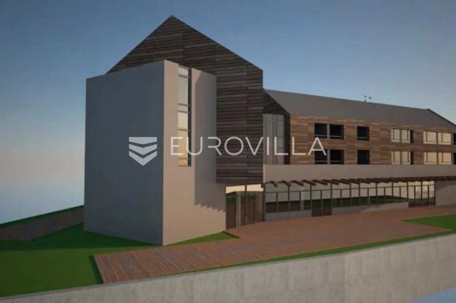Plitivička jezera, građevinsko zemljište 3168 m2 s projektom za hotel - Grabovac, Rakovica