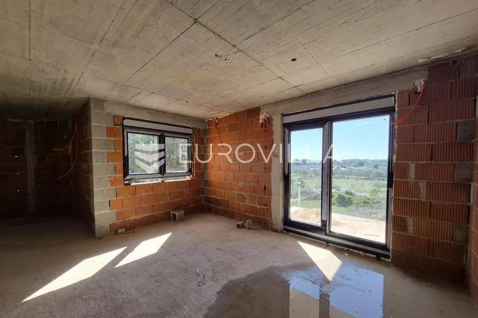 vir, apartman na 2. katu s krovnom terasom i pogledom na more - slika 33