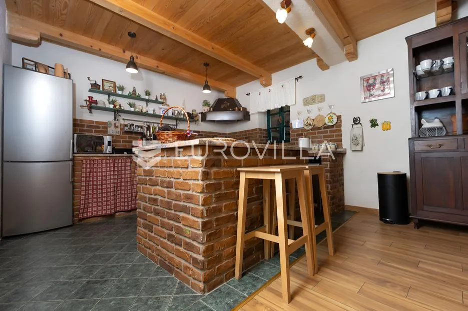 vinodolska općina, bribir, šarmantna vila s pomoćnim objektom i bazenom - slika 7