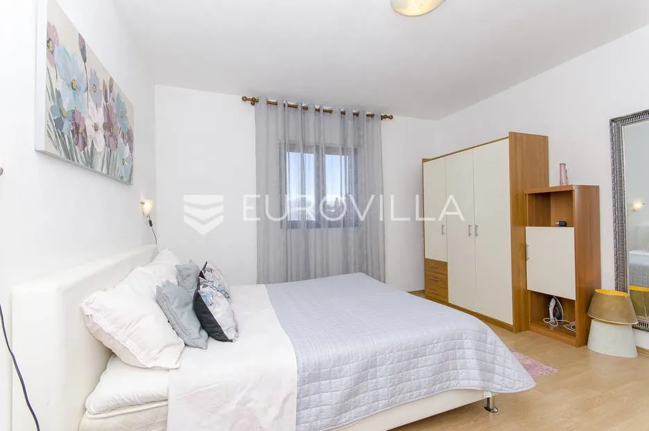 supetar, apartmanska kuća blizu mora - slika 13