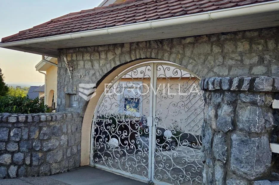 slavonski brod, brodsko vinogorje, luksuzna vila s bazenom i saunom - slika 3