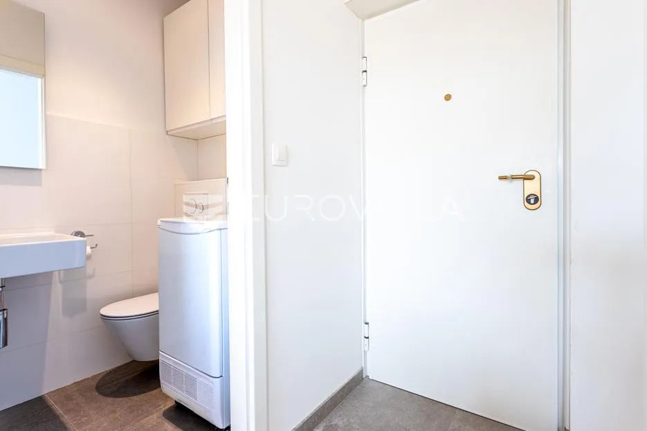 split, meje, moderan trosoban stan s pogledom na more - slika 22