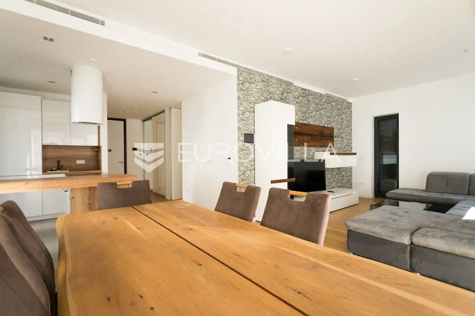 zagreb, ban centar luksuzan dvosoban stan 73 m² s garažom - slika 5