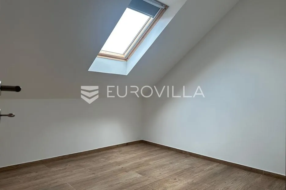 požega, sv.roka, četverosoban stan 83 m² - slika 5