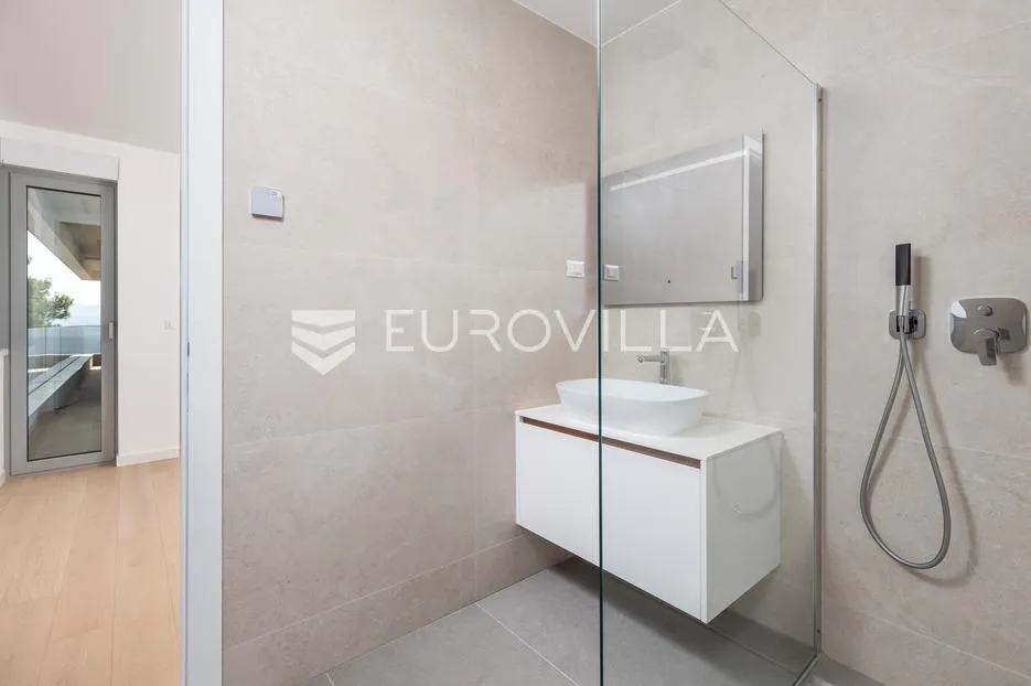 opatija, trosoban stan 104 m² u novogradnji - slika 11