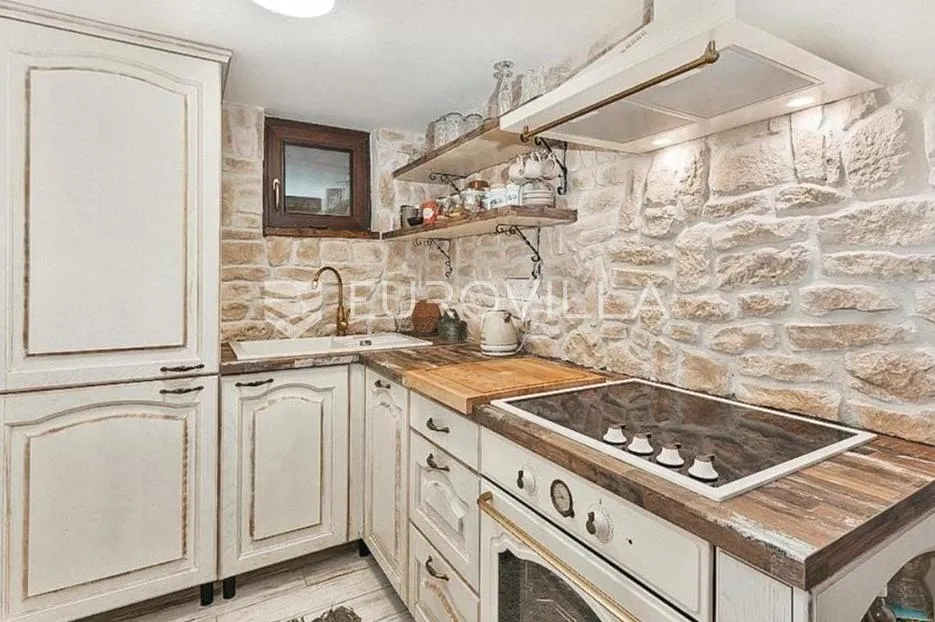 karlovac, zadobarje, kuća 100 m² s bazenom i jacuzzijem, 30 m do rijeke dobre - slika 11