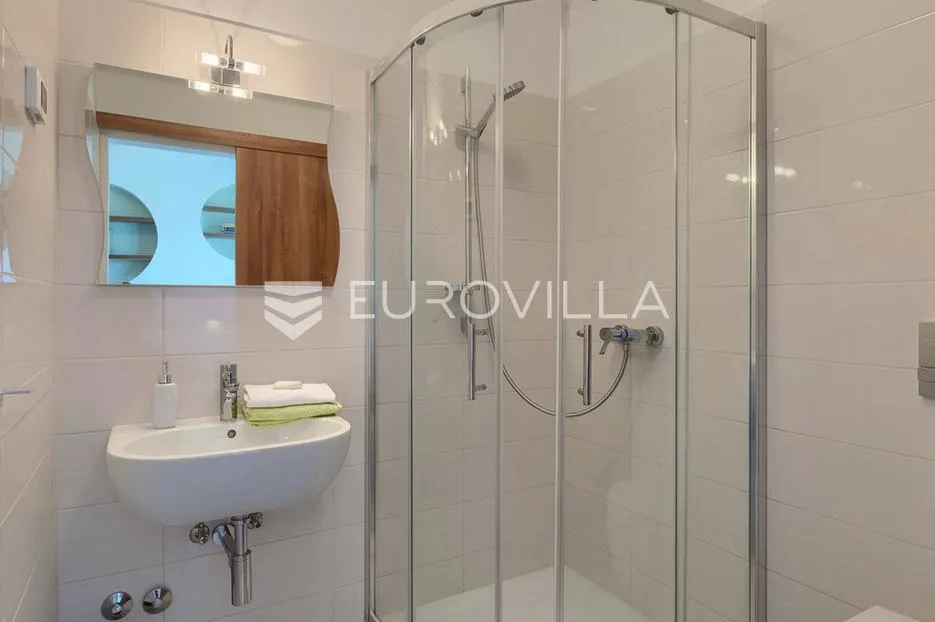 labin, kršan, prekrasna samostojeća kuća s bazenom na prostranom zemljištu od 4261 m²,mirna lokacija - slika 21