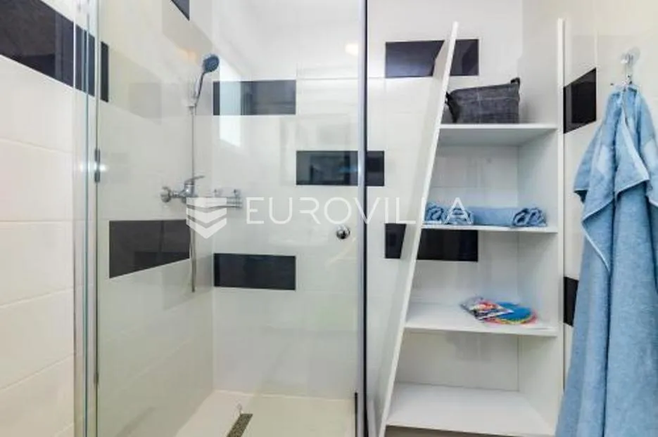 zadar, suhovare, moderna vila na mirnoj lokaciji - slika 21