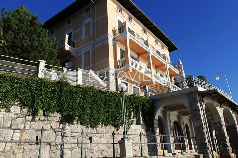 opatija, ičići, četverosoban stan, cijelogodišnji najam, 10 m od mora! - slika 3