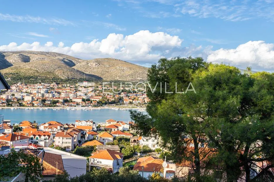 trogir, čiovo, građevinsko zemljište s pogledom na stari grad, ukupne površine 3.300 m² - slika 2
