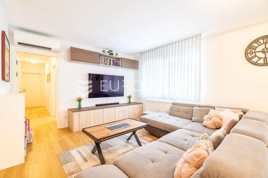 zagreb, vrapče, bolnička, luksuzan četverosoban stan s vrtom 140 m², garaža - slika 3