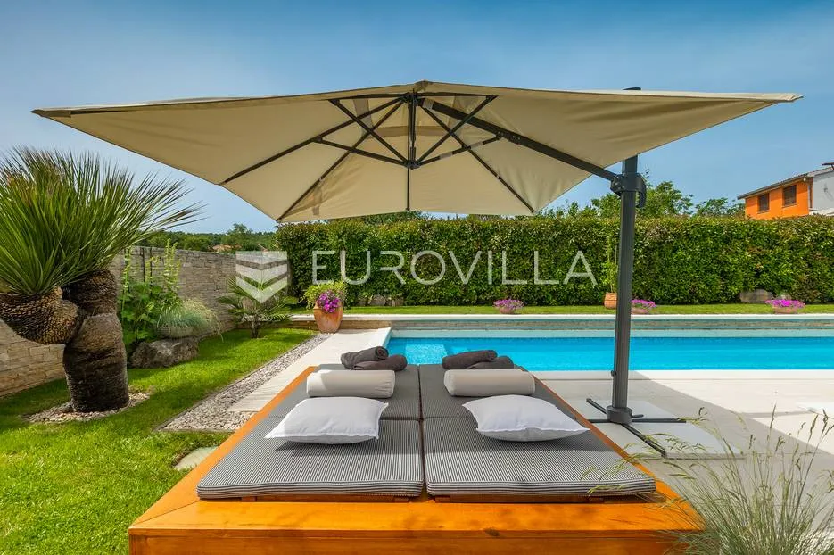 rovinj, rovinjsko selo, prekrasna villa s wellnessom i bazenom, 224 m² - slika 40