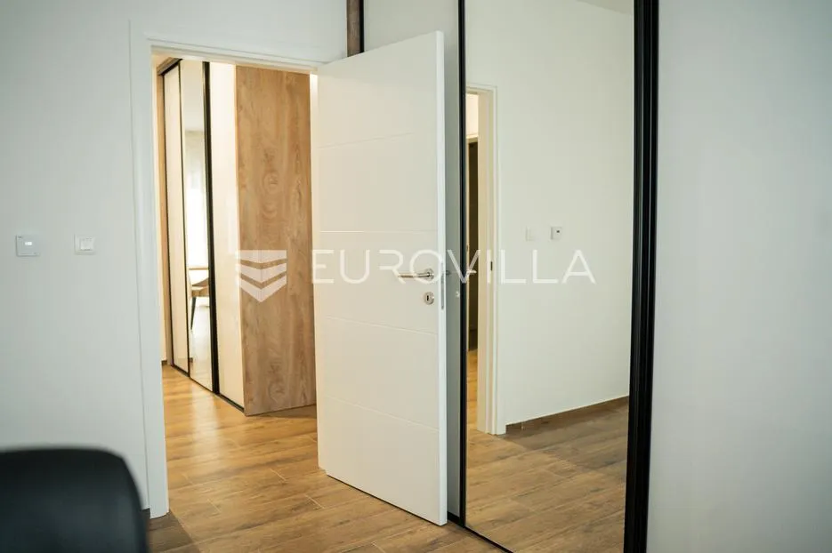 vukovar, mitnica, luksuzan četverosoban stan 102,06 m² - slika 19