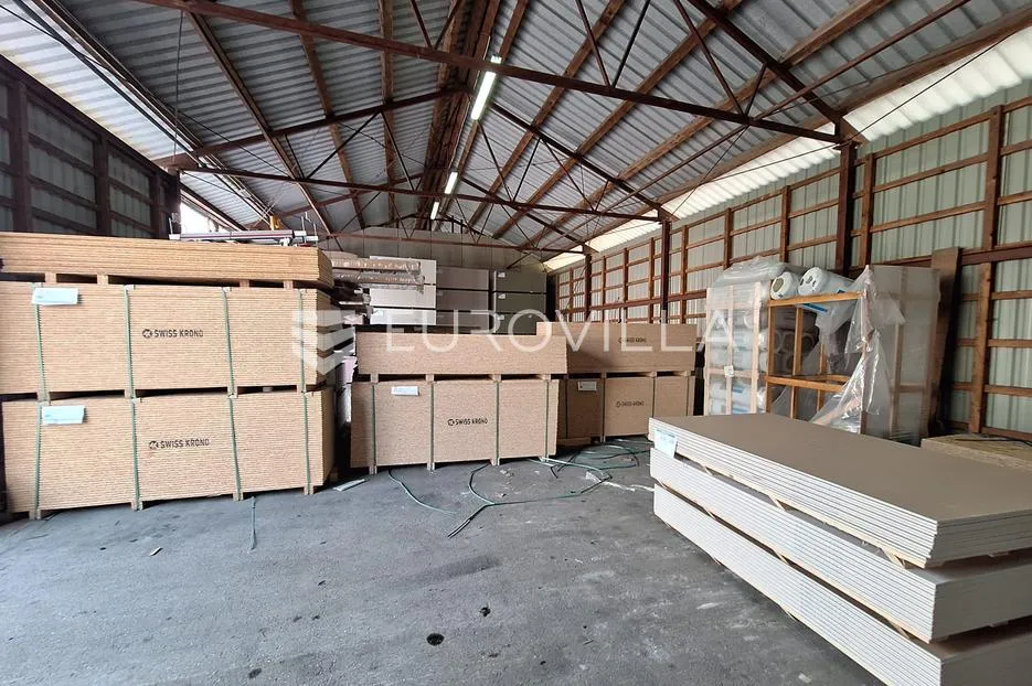 karlovac, ilovac, skladište, proizvodna hala 3800 m² na parceli 9150 m², odlična lokacija - slika 3