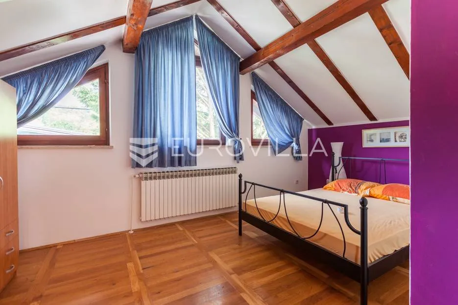 zagreb mikulići samostojeća kuća 300 m² na parceli 520 m² - slika 10