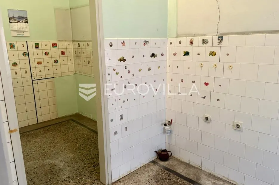 rijeka, centar, četverosobni stan za adaptaciju površine 98.47 m², u zgradi iz austrougarske - slika 3