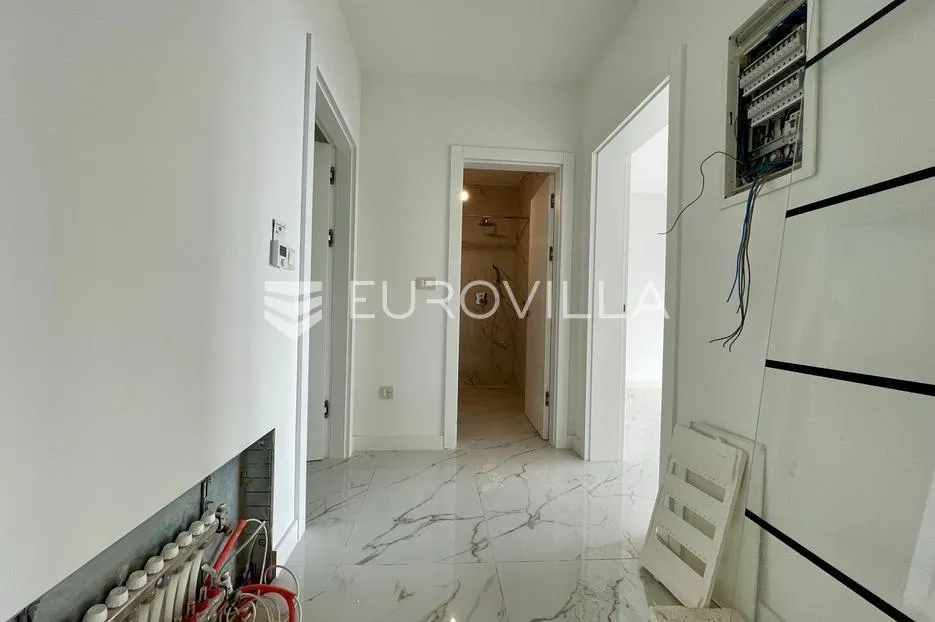 rijeka, banderovo, moderan četverosobni stan 110 m² - slika 4