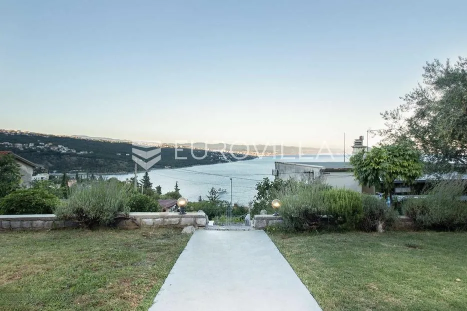 opatija, volosko, tri stana 139 m² s panoramskim pogledom na more i prostranim vrtom - slika 3
