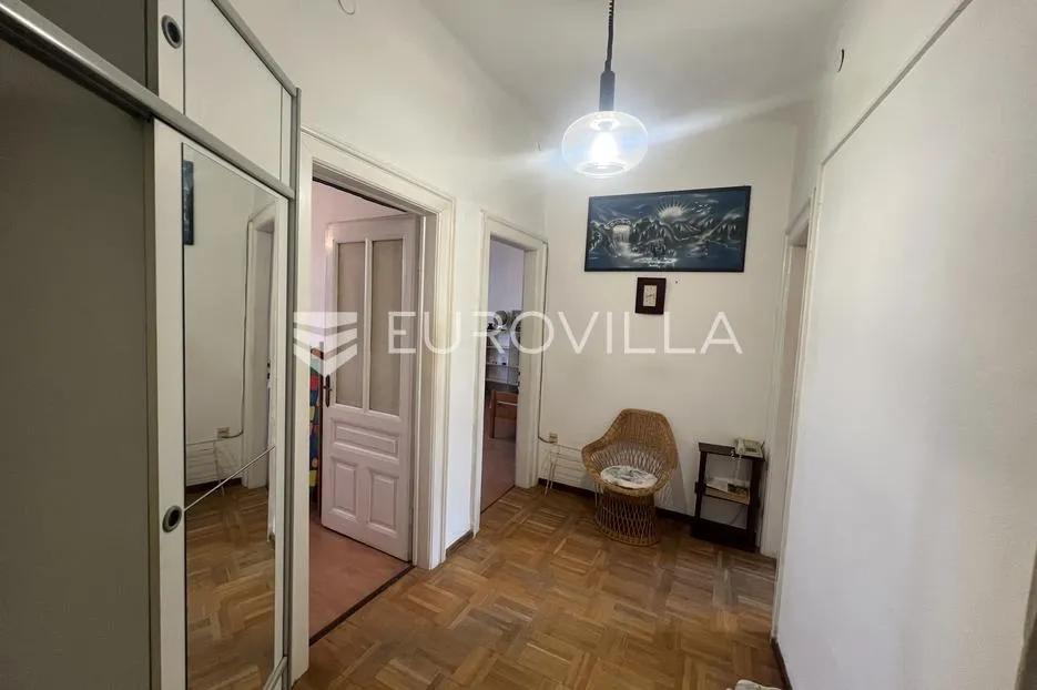 pula, kaštanjer stan u starogradnji 65 m2 - slika 9