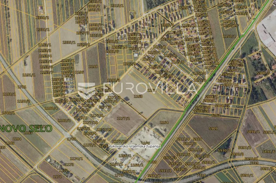 Vinkovci, Vinkovačko Novo Selo, građevinsko zemljište površine 1858 m²