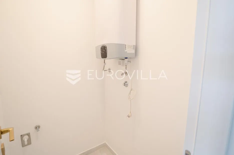 zadar, crno, moderan trosoban stan s bazenom, 95 m² - slika 23