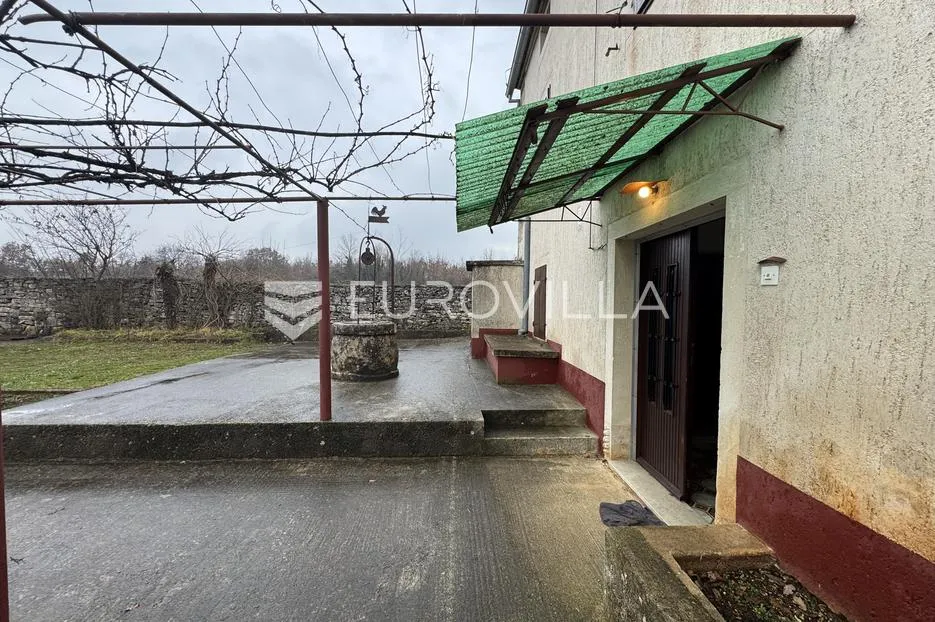 istra, kanfanar, autentična istarska kuća 200 m² s velikim potencijalom i velikom okućnicom - slika 4