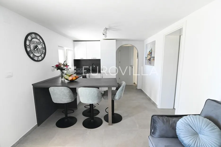 karlobag, cesarca prekrasna vila s bazenom uz more 240 m² - slika 6