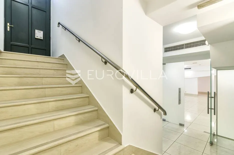 zagreb, donji grad, open space poslovni prostor 60 m² u suterenu poslovne zgrade - slika 5