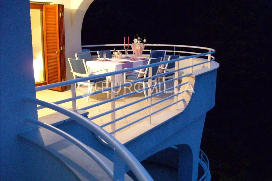 opatija, četverosobni dvoetažni penthouse s panoramskim pogledom na more - slika 10