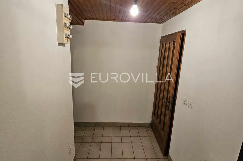 zagreb, vižinadska, dvokatna kuća na parceli od 350 m² - slika 9
