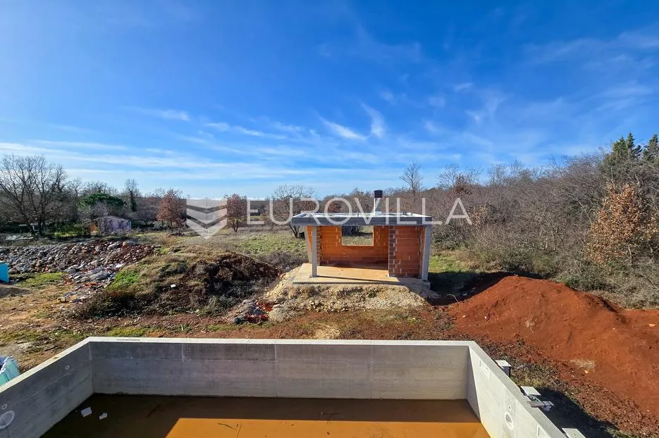 istra, baderna, moderna luksuzna vila okružena zelenilom - slika 15