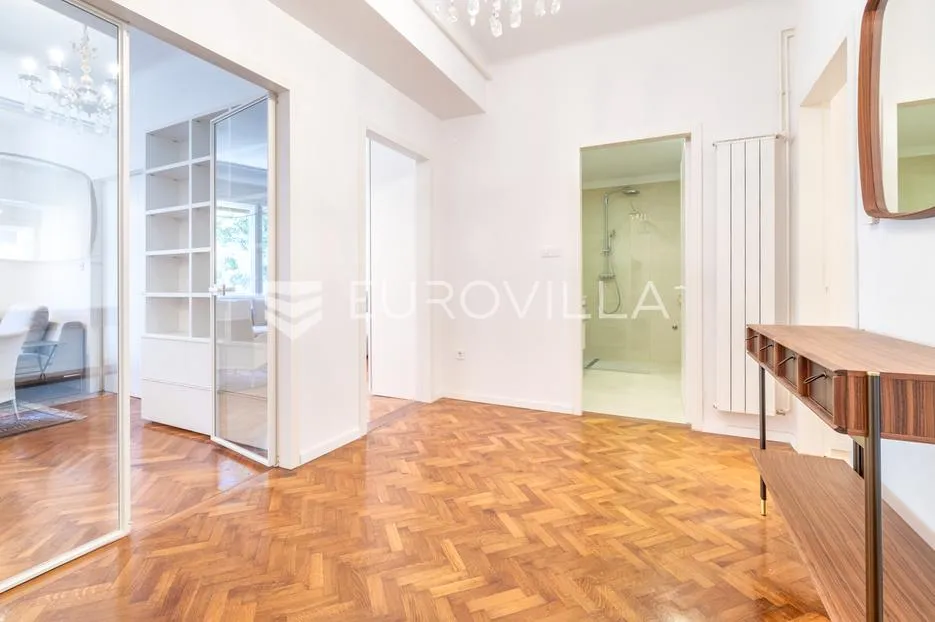 zagreb, britanski trg, prekrasan trosoban stan 84 m2 + gm - slika 6
