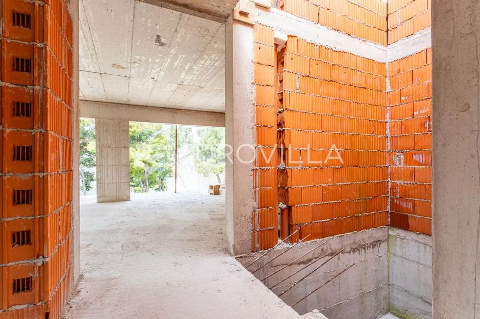 brač, sutivan, vila s dvije stambene jedinice, treći red do mora - slika 4