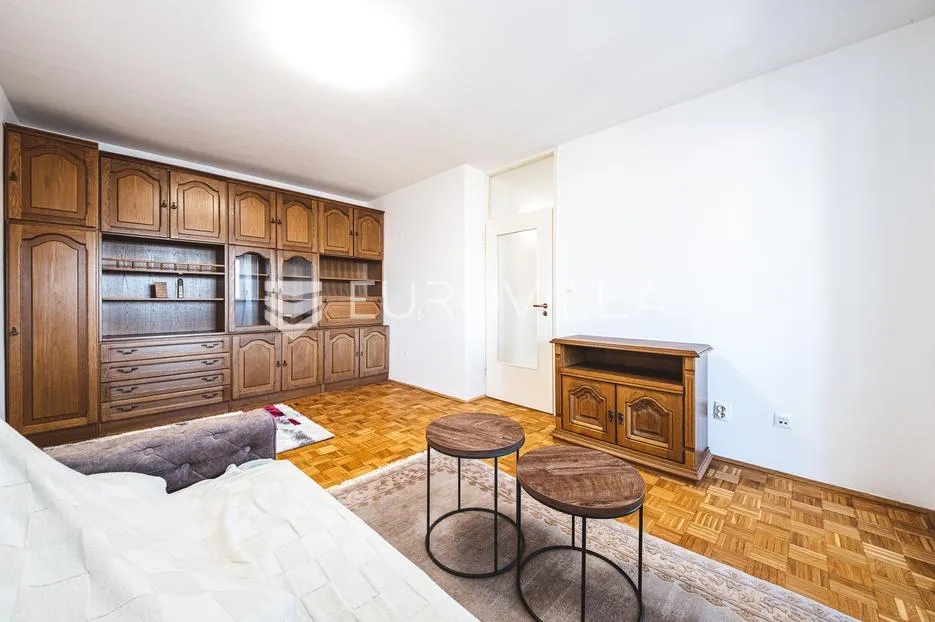 zagreb, trešnjevka, dvosoban stan površine 59 m² - slika 2