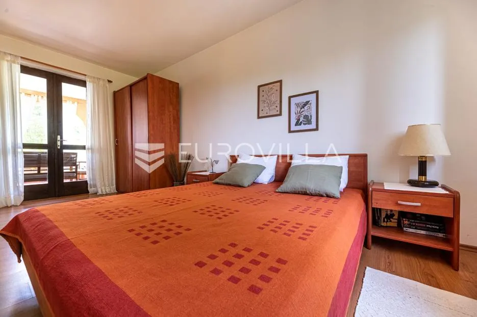 otok krk, gostinjac, šarmantna kuća nkp 180 m2 - slika 12