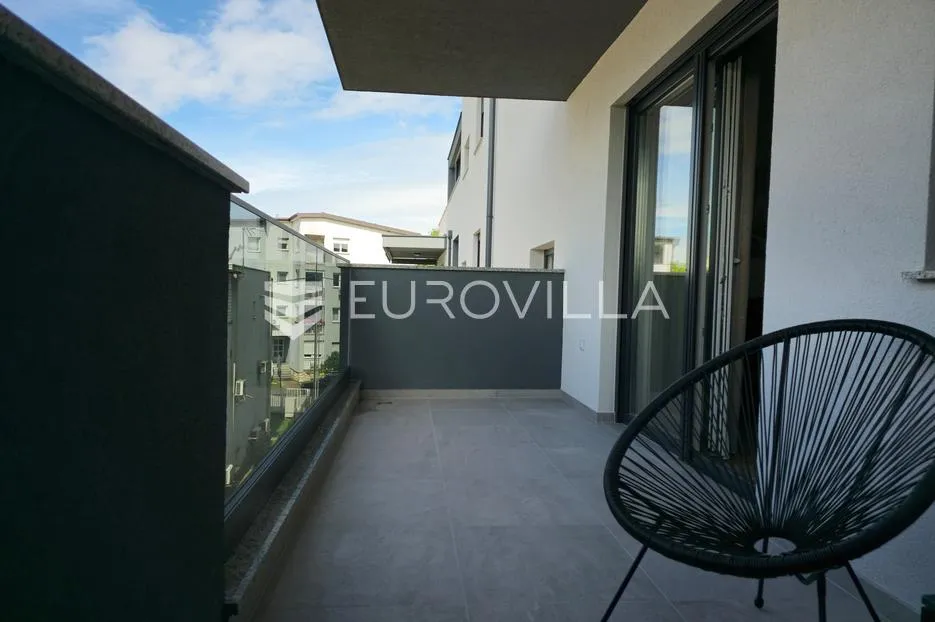 zagreb, savica, predivan dvosoban stan 42 m² garažno parkirno mjesto - slika 12