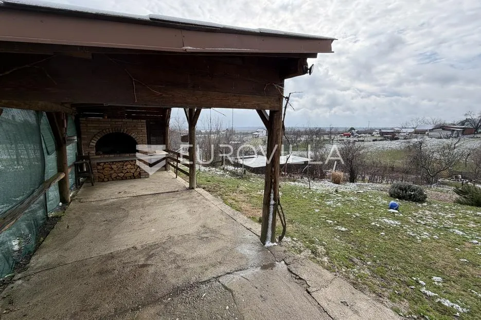 mandićevac, prostrana kuća 90 m² na zemljištu od 1608 m² - slika 2
