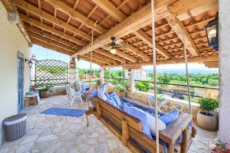 otok krk, malinska, sveti vid, prekrasna mediteranska vila s bazenom - slika 3