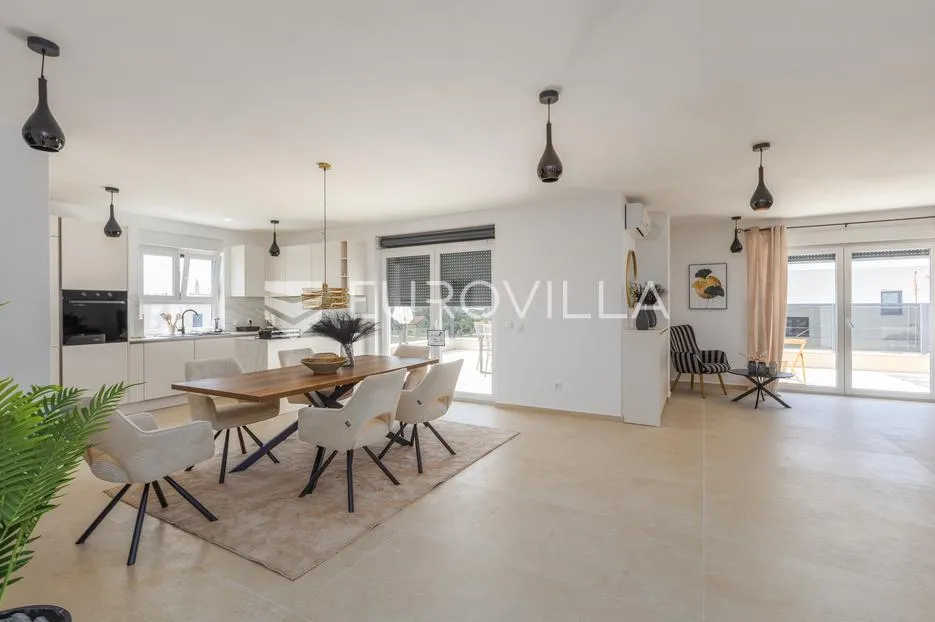 istra, tar, penthouse, tri spavaće sobe, lift, dva parkirna mjesta, novogradnja 191 m² - slika 10