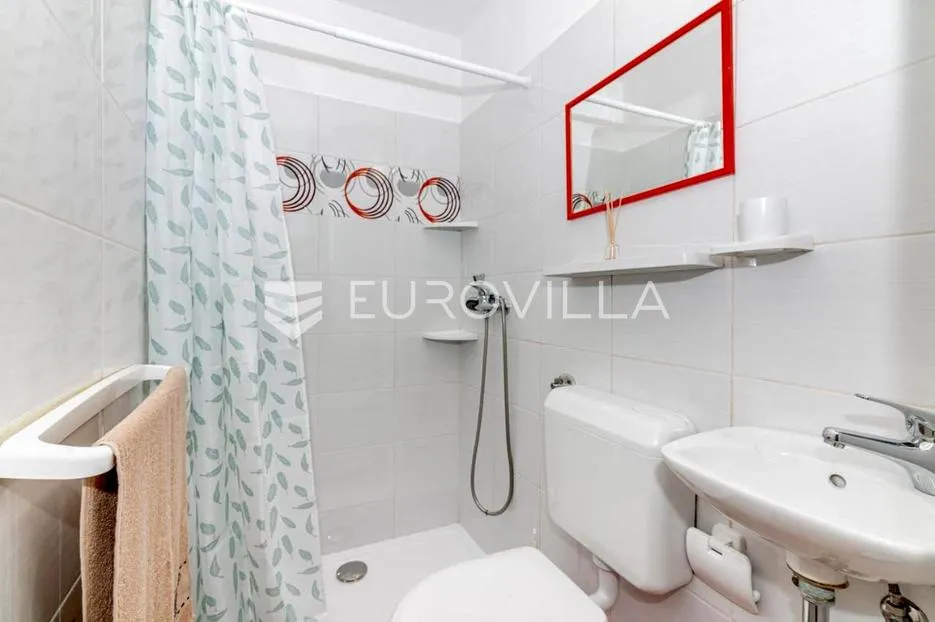 opatija, centar, prekrasna etaža kuće 141 m² u vili iz talijanskog doba - slika 14