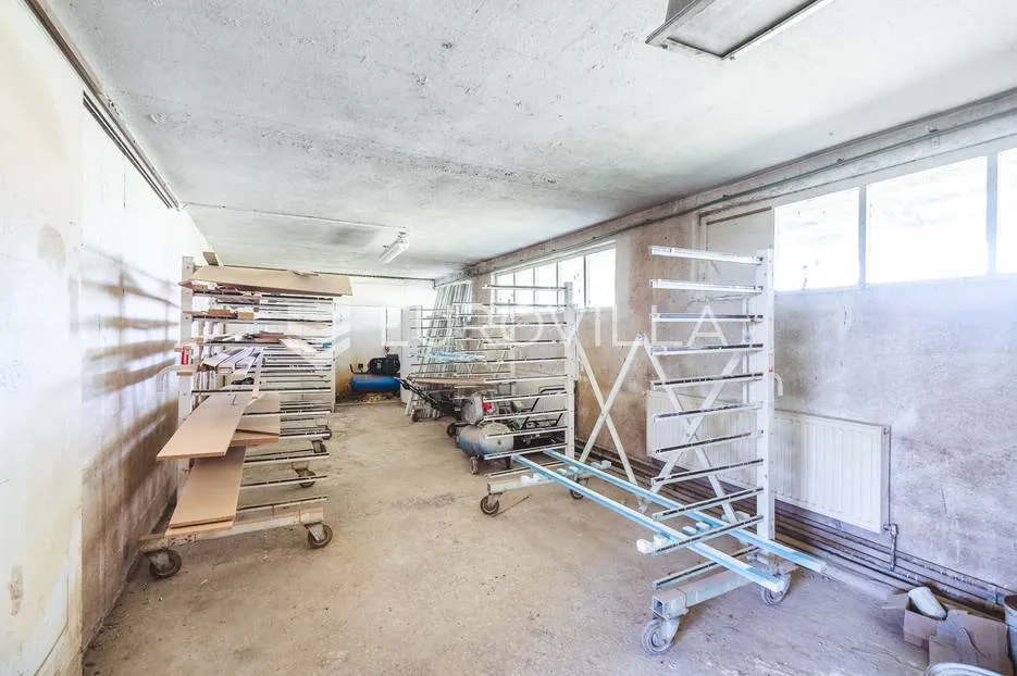 hrvatska kostajnica, industrijsko, proizvodno, uredska hala 914,29 m² na parceli 1417 m² - slika 19