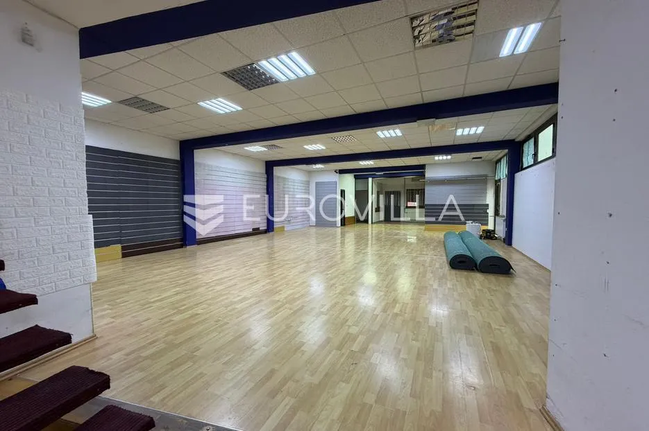 đakovo, centar, poslovni prostor na 3 etaže, 630 m² - slika 3