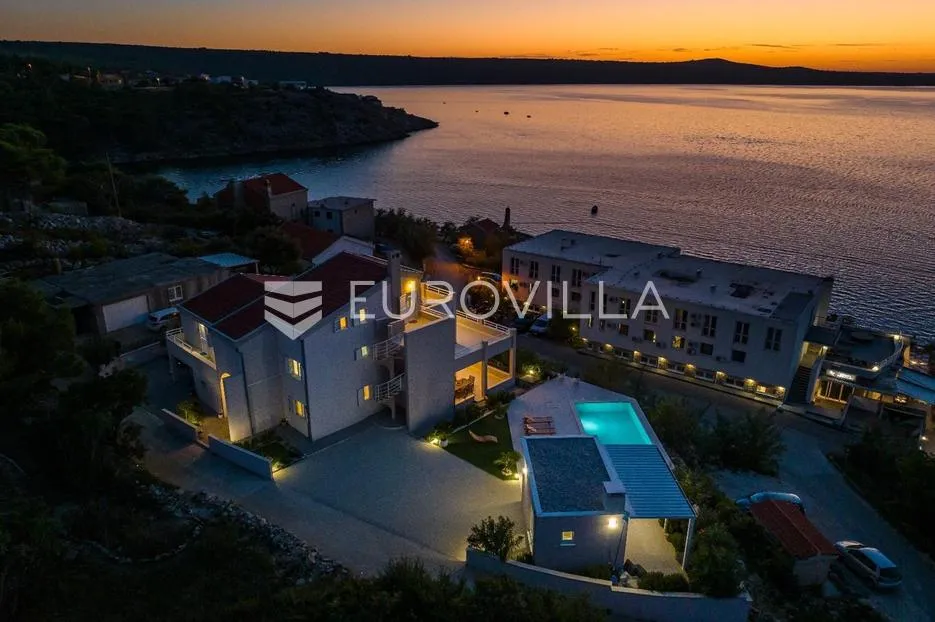 zadar, novigrad moderna vila s panoramskim pogledom na velebit i novigradsko more - slika 33